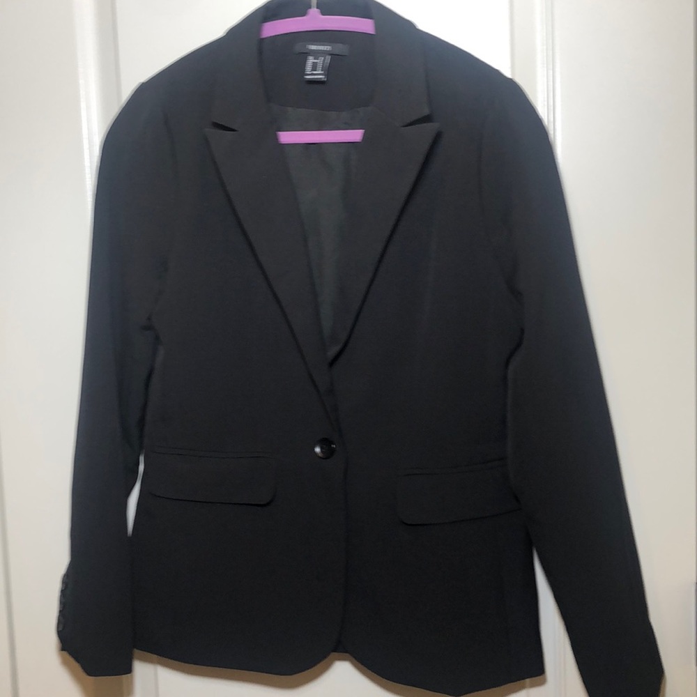 Forever 21 ladies black single button lined blazer